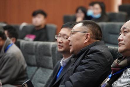 5dc1cdb7900d80e49ada4dbdb0c5a5d